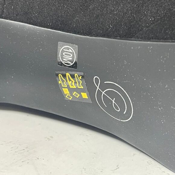 CHINESE LAUNDRY Los Angeles Wonder Black Suede Platform Pumps New! Size 10 - Picture 6 of 9